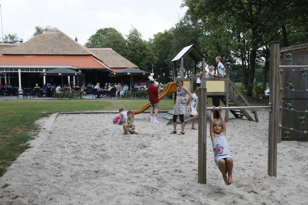Vakantiecentrum De Ullingse Bergen Sint Anthonis Extérieur photo